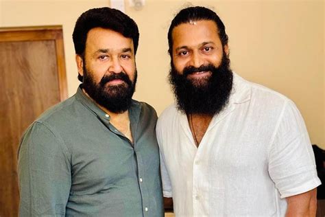 Mohanlal Rishab Shetty Shares Pictures From His Meet Up With Mohanlal