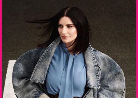 Laura Pausini Oggi Cantano Cani E Porci Ma Ci Sono Anche Dei Veri