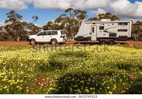 Landscape View 4wd Modern Caravan Outback Stock Photo Edit Now 1813795523