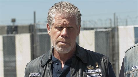 Sons Of Anarchy S Ron Perlman Never Got Fully Into The Whole Motorcycle