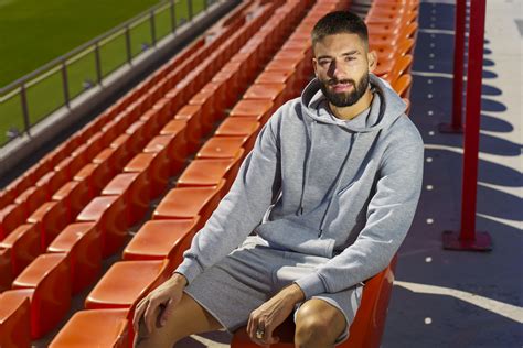 Champions Entrevista a Yannick Carrasco El fútbol es un mundo de