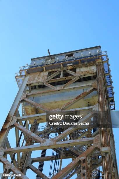 45 Cantilever Truss Stock Photos, High-Res Pictures, and Images - Getty Images