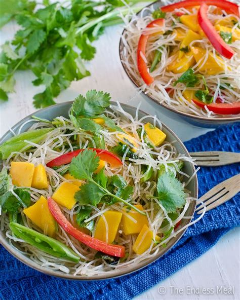 Thai Noodle Salad With Mangos And Peas Yummy Noodles Delicious