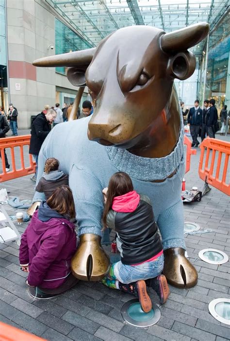 Birmingham's famous Bull statue dressed to impress - Birmingham Live
