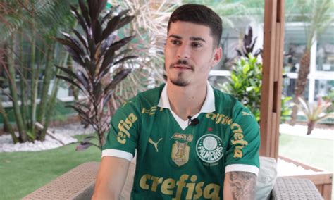 Palmeiras Anuncia Contrata O Do Meia R Mulo Um Sonho Realizado