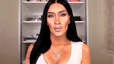 Makeup Artist Transforms Into Celebrities Youtube