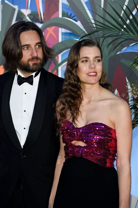 Charlotte Casiraghi étincelante dans une robe bustier à paillettes