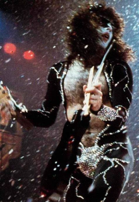 Pin By Christina Knapp On Kiss Paul Stanley Kiss Pictures Kiss Band