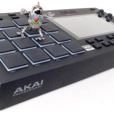 Akai Mpc Live Sampler Standalone Beat Production Neuwertig Reverb