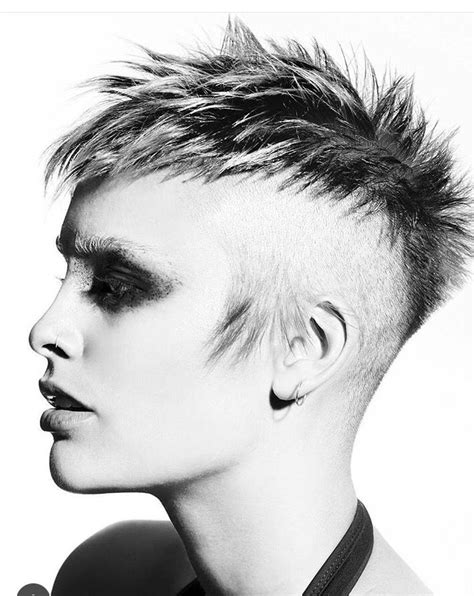 Pin By Claudio Barbetti Domina Hair On C Cut Side Undercut Hair