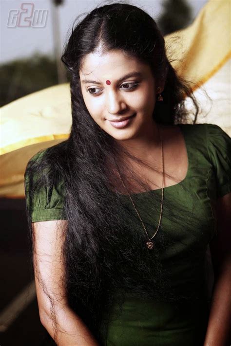 Actress Shivada Nair Stills From Nedunchaalai Movie Gateway To World