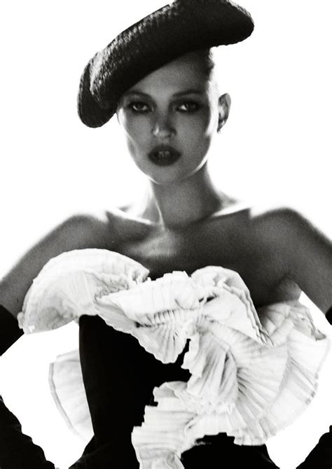 Kate Moss By Mario Testino For Vogue España Vogue Spain Mario Testino Kate Moss