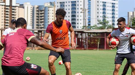 Preparador Fala Do Trabalho F Sico Do Botafogo Sp Nos Treinos