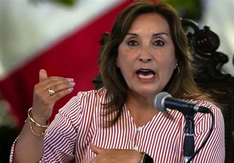 Presidenta De Perú Dice Que Los Rolex Eran Prestados