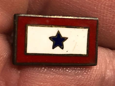 WWII WW2 Era Blue Star Son In Service US Army Military Pin Homefront