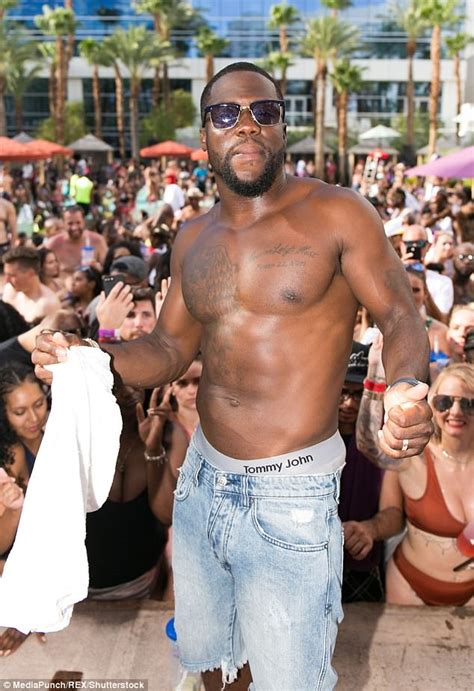 Kevin Hart Shirtless