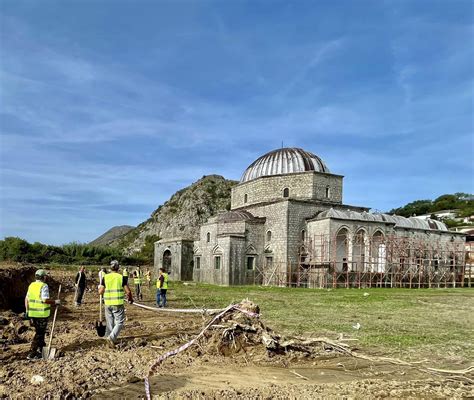 Xhamia E Plumbit N Rikonstruksion Rama Tempulli Do Ti Kthehet