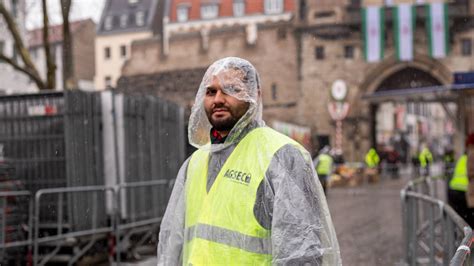 Alaaf in Kölle Der Straßenkarneval hat begonnen Nachrichten WDR