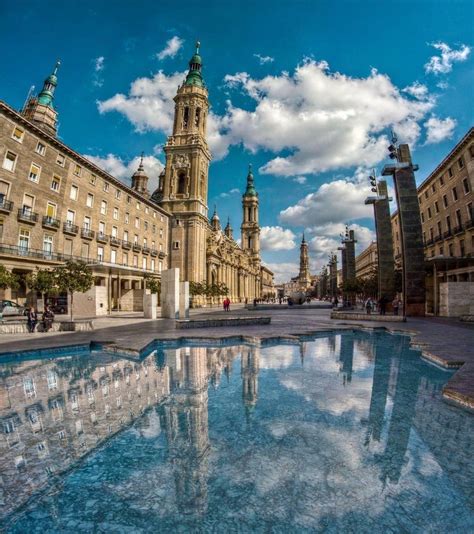 La Plaza Del Pilar O Plaza De Las Catedrales Zaragoza Paisajes De