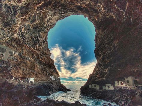 Porís de Candelaria un pueblo en una cueva en La Palma Palmas