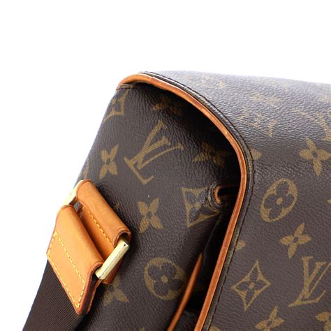 Louis Vuitton Abbesses Messenger Bag Monogram Canvas For Sale At 1stDibs