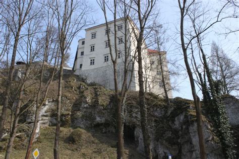 Zamek W Pieskowej Skale Jurajskie Szlaki