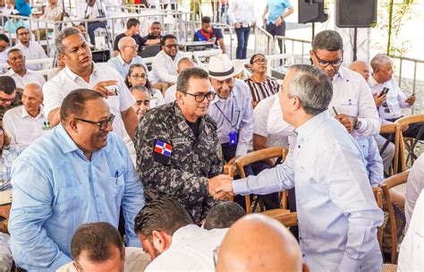 Director Del Inespre Participa En El Lanzamiento La Zafra Tabacalera