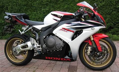 Honda Cbr Rr Fireblade Moto Zombdrive