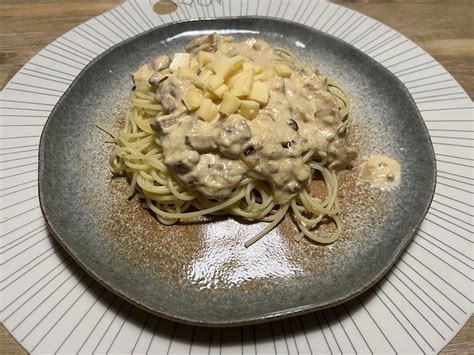 Pasta Met Ham Champignons En Doperwten In Roomsaus Brutsellog