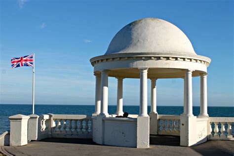 Exploring Bexhill On Sea In 1066 Country Hastings Outside Seating