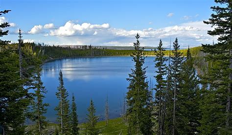 8 Most Beautiful Lakes In Wyoming - WorldAtlas