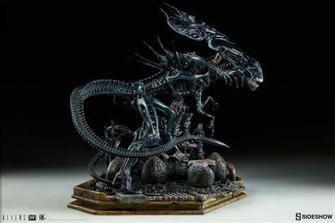 Xenomorph Queen - 19" Maquette Statue | at Mighty Ape NZ