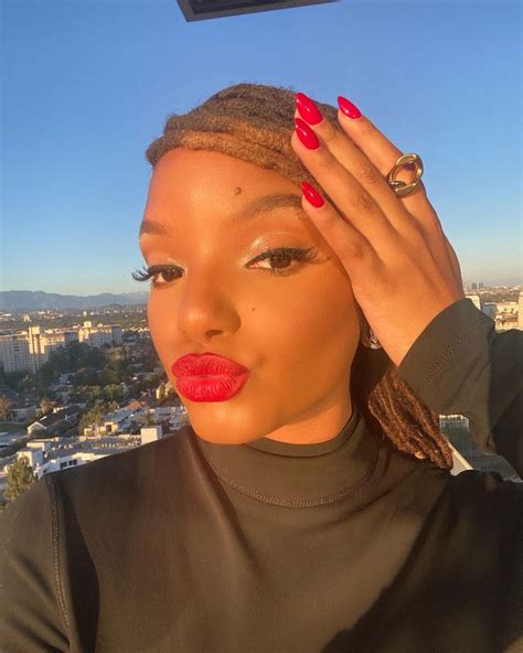 Halle On Twitter Halle Halle Bailey Chloe X Halle