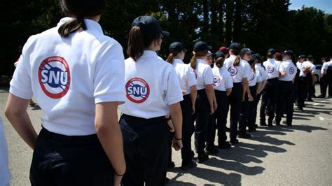 La G N Ralisation Du Service National Universel Rang E Au Placard