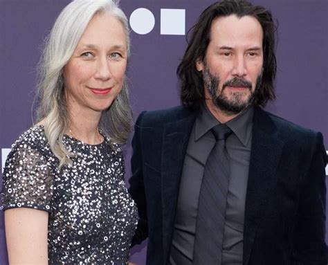 Keanu Reeves Goes Public With First Girlfriend (Photo) | Star Mag