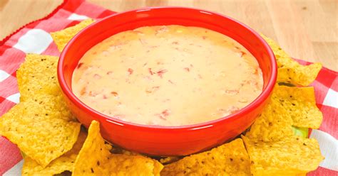 How To Make 2 Ingredient Velveeta Rotel Queso Dip Just Microwave It