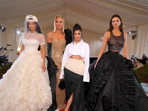 single time  kardashians  rocked  met gala red carpet
