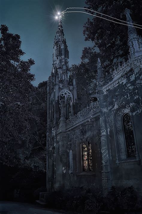 Portugal S Palace Of Mystery Eerie Photos Of Quinta Da Regaleira