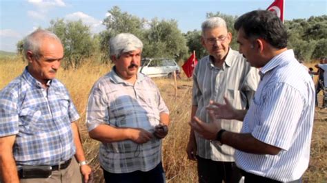 Akhisarın İlk Şehidine Taraftarlar Derneği Tarafdından Türk Bayrağı