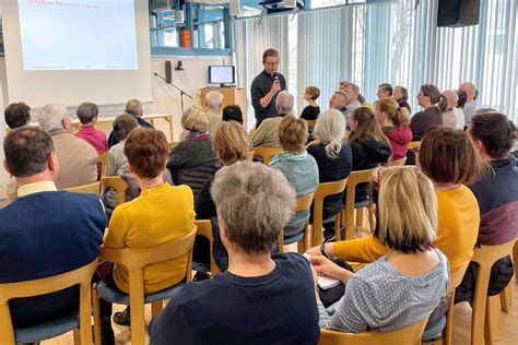 Sonntagsvorlesung im Krankenhaus Freiberg klärt über Kopfschmerzen auf