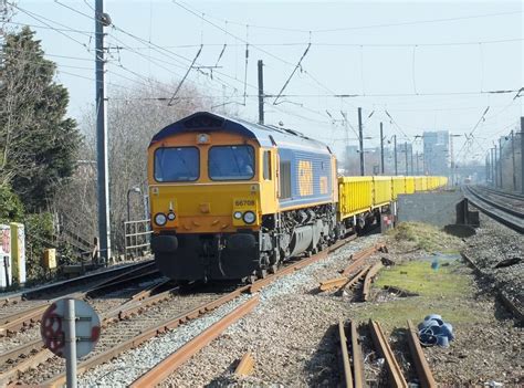 66708 Hanwell GB Railfreight Class 66 No 66708 Jayne Flickr