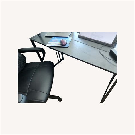 Small Office Desk For Small Spaces - AptDeco