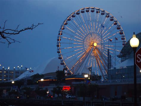 Ferris Wheel at Navy Pier Chicago | Navy pier chicago, Ferris wheel ...