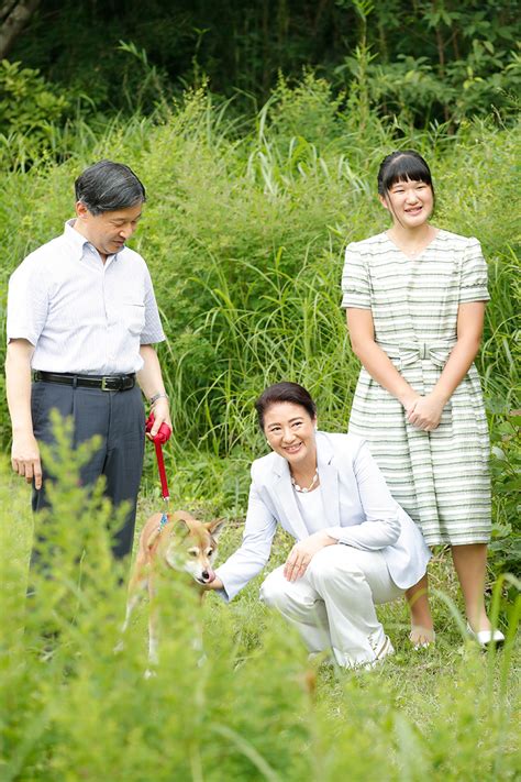 【画像・写真4枚目】愛子さま リボン、花柄ご静養時はいつもよりガーリーに！夏の私服アルバム 女性自身