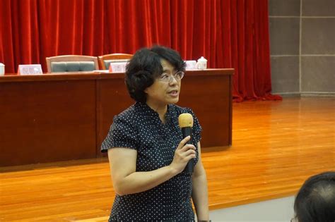 外国语学院研究生导师见面会顺利举行 福州大学外国语学院