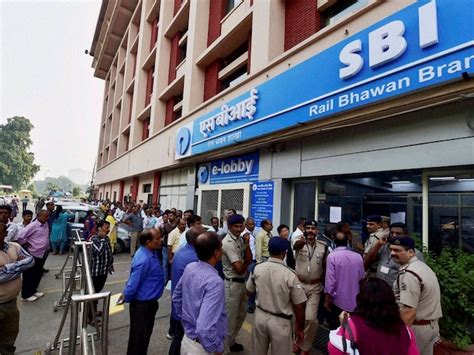 Sbi Refuses To Disclose Electoral Bonds Details Under Rti Act News18