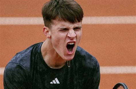 Jakub Mensik, debut y triunfo ATP con apenas 17 años y en el US Open