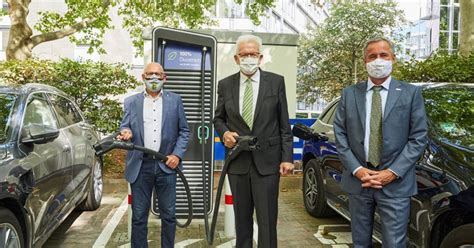 EnBW eröffnet urbanen Schnellladepark Automobilwoche de