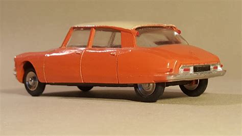 AU JOUET PARISIEN Dinky Toys France 24CP 522 Citroën DS19