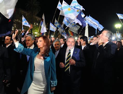 La Cámpora Mataderos Junto A NÉstor Y Cristina La Gloriosa JotapÉ